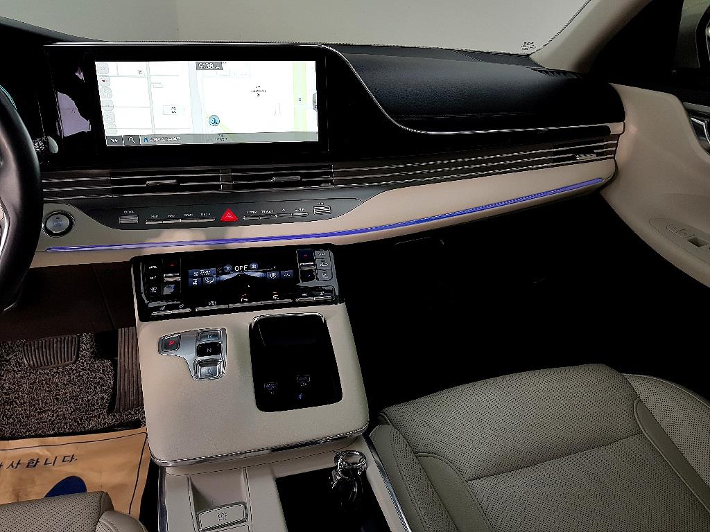 HYUNDAI Grandeur - Vista 10