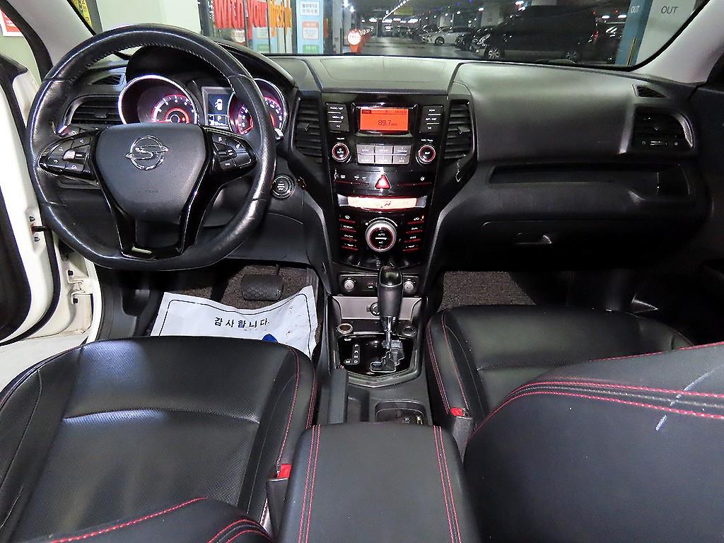 Ssangyong Tivoli - Vista 10