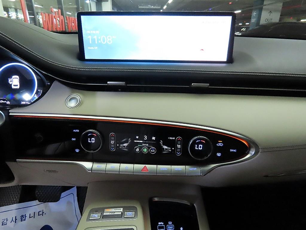 Genesis GV70 - Vista 11