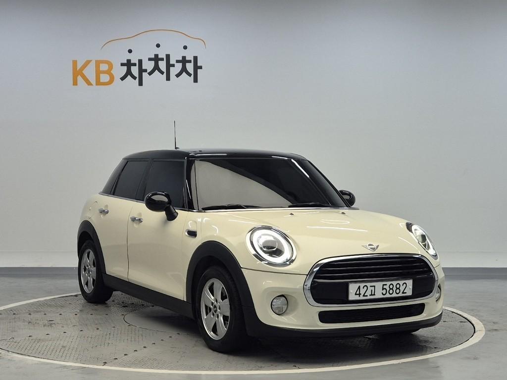 Mini Cooper - Vista 4
