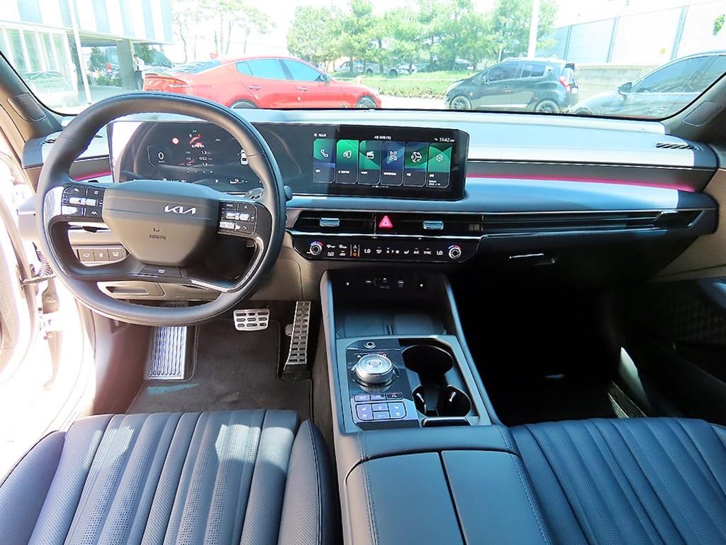 KIA K8 - Vista 7