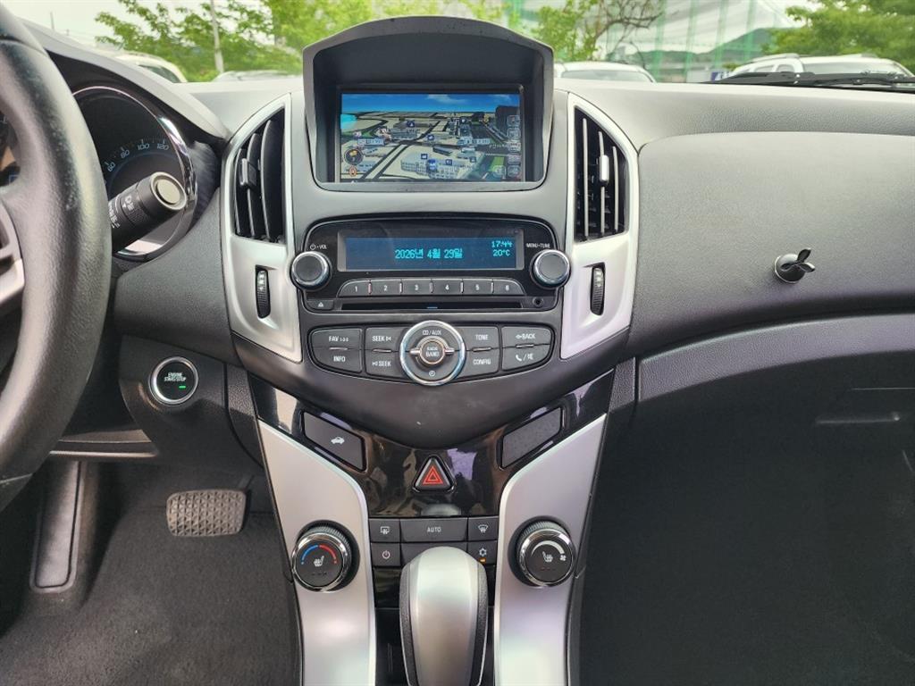Chevrolet Cruise - Vista 12