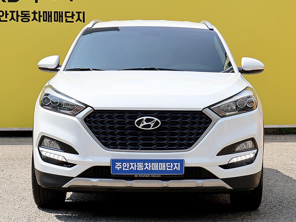 HYUNDAI Tucson 2018 Blanco - Importación desde Corea - HF Imports Iquique - Foto 1