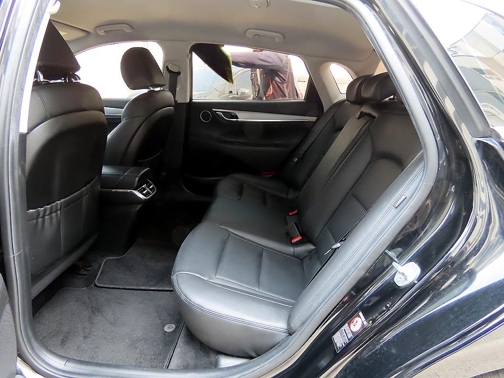 HYUNDAI Grandeur - Vista 6
