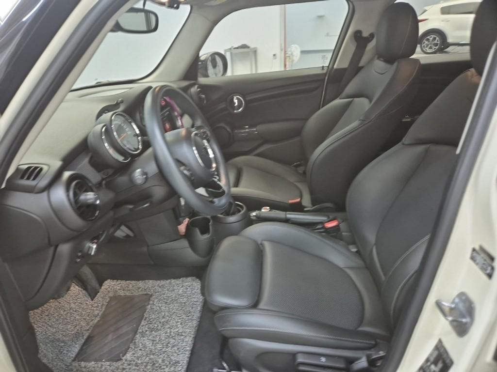 Mini Cooper - Vista 11