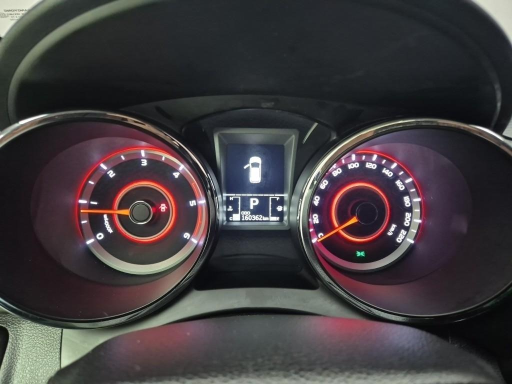 Ssangyong Tivoli - Vista 6