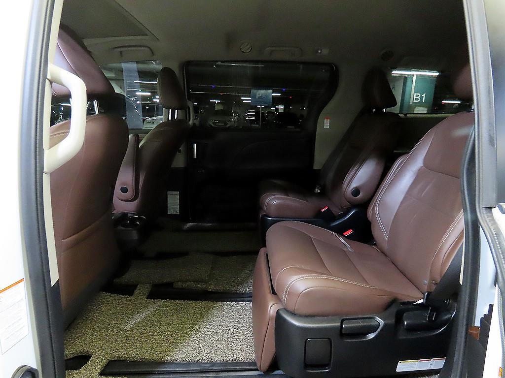 Toyota Siena - Vista 7