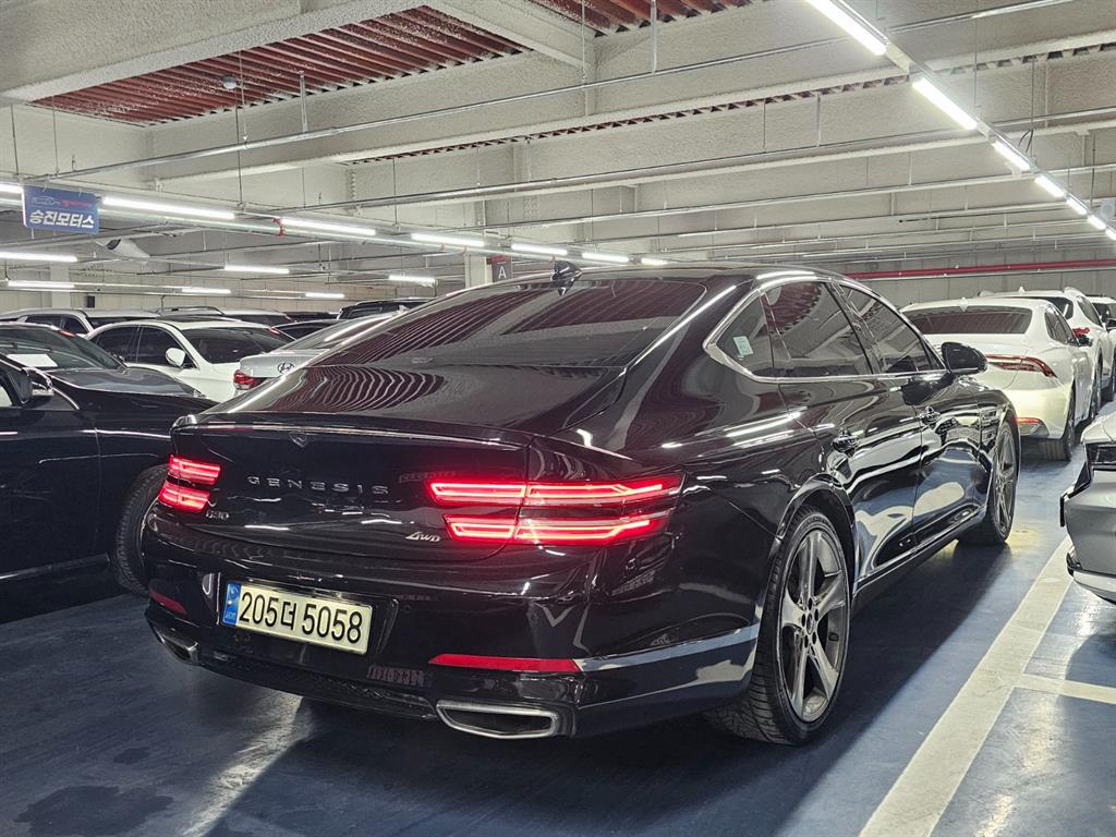 Genesis G80 - Vista 4