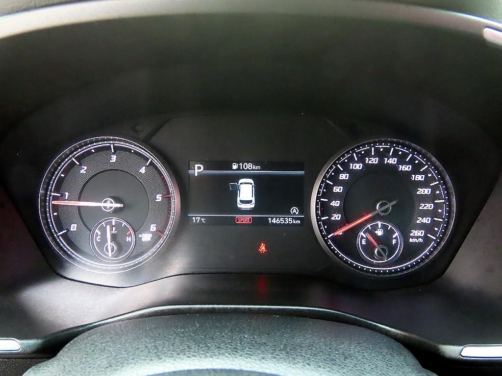 HYUNDAI Santa Fe - Vista 9