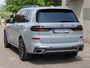 BMW X7 - Vista 8