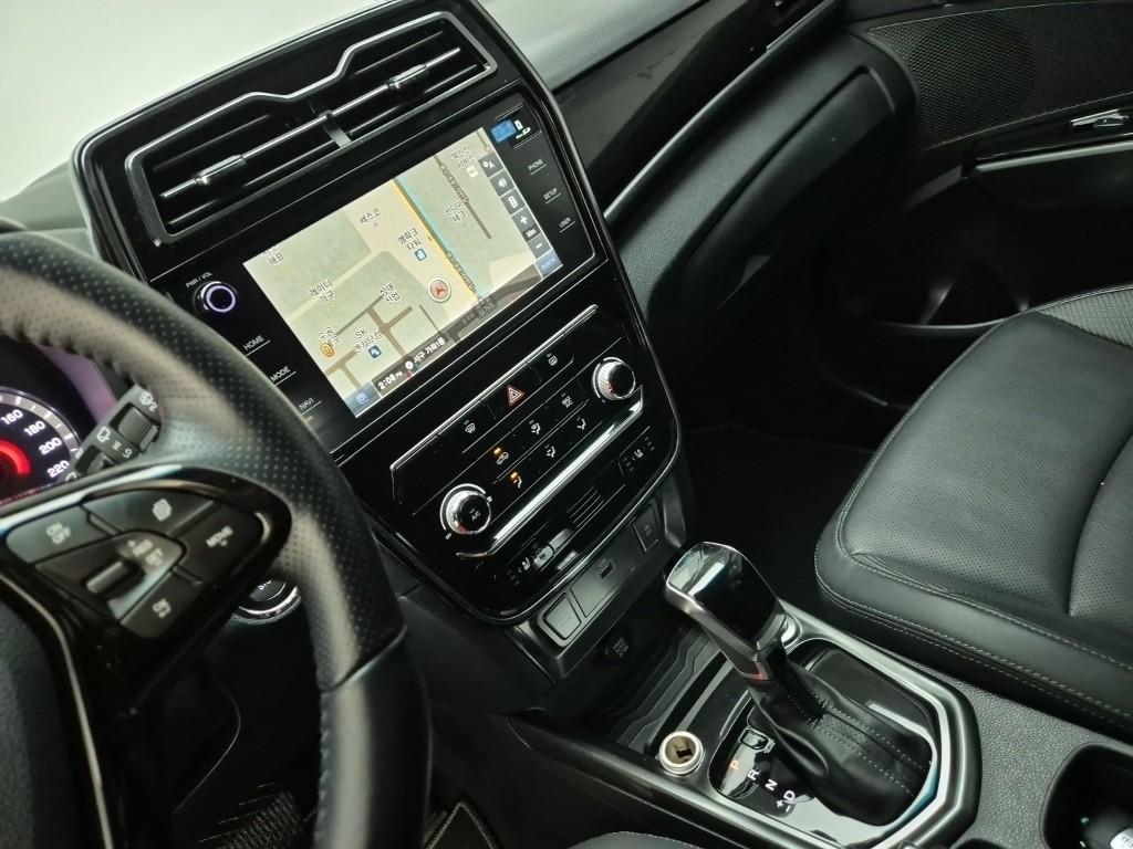 Ssangyong Tivoli - Vista 11