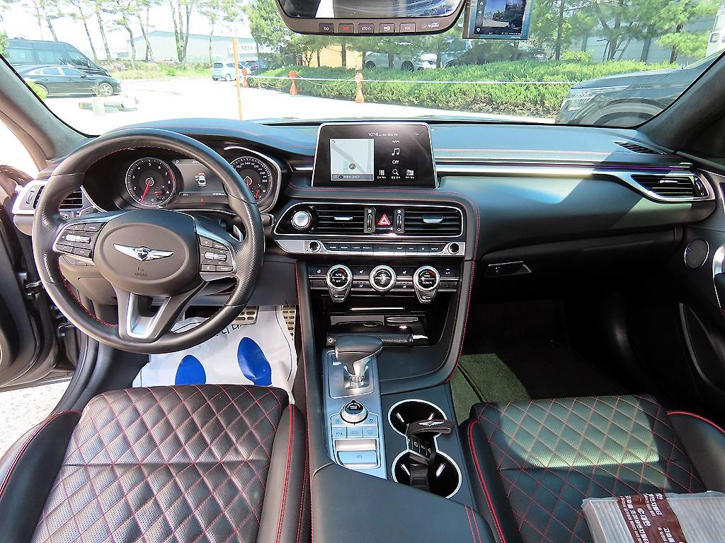 Genesis G70 - Vista 7