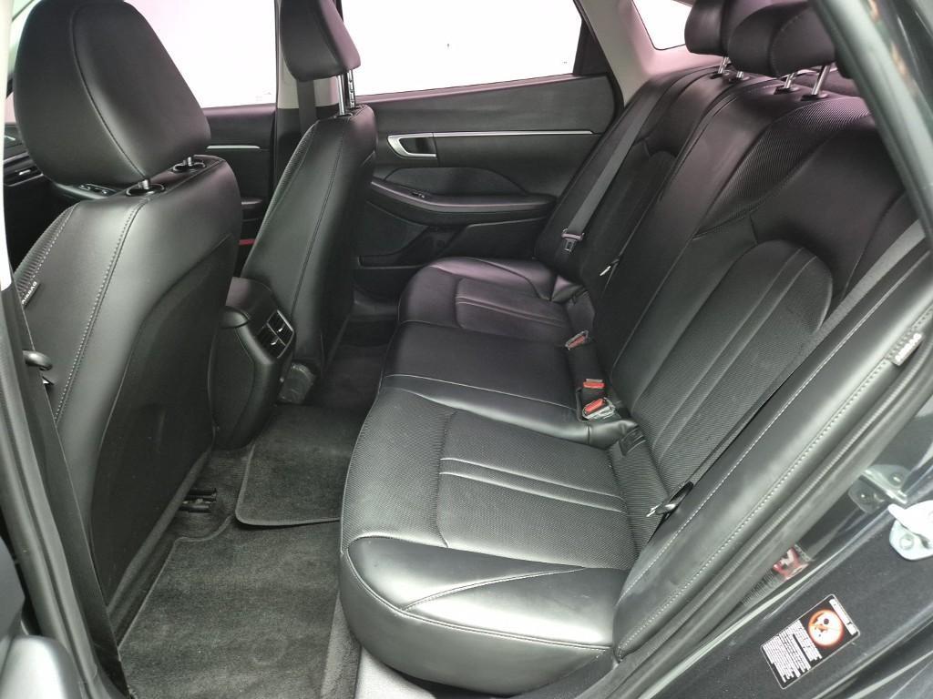 HYUNDAI Sonata - Vista 12