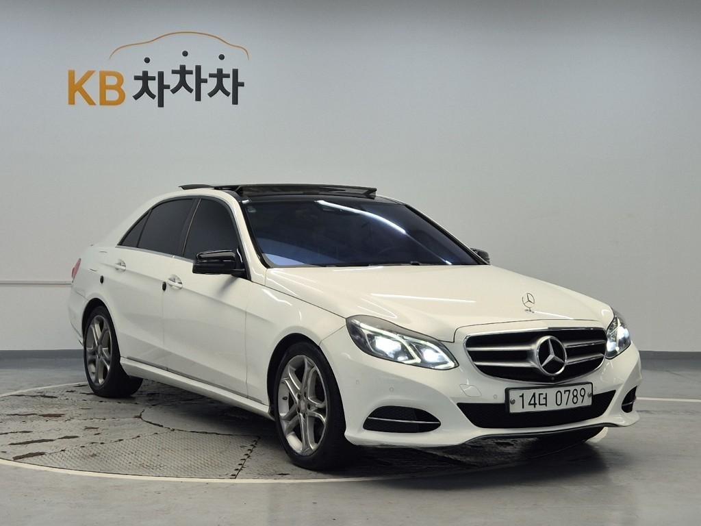 Mercedes Benz E class - Vista 4