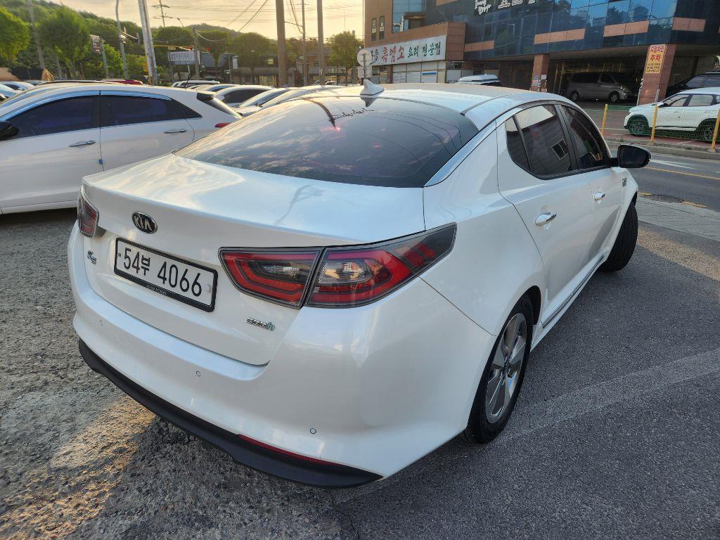 KIA K5 - Vista 4