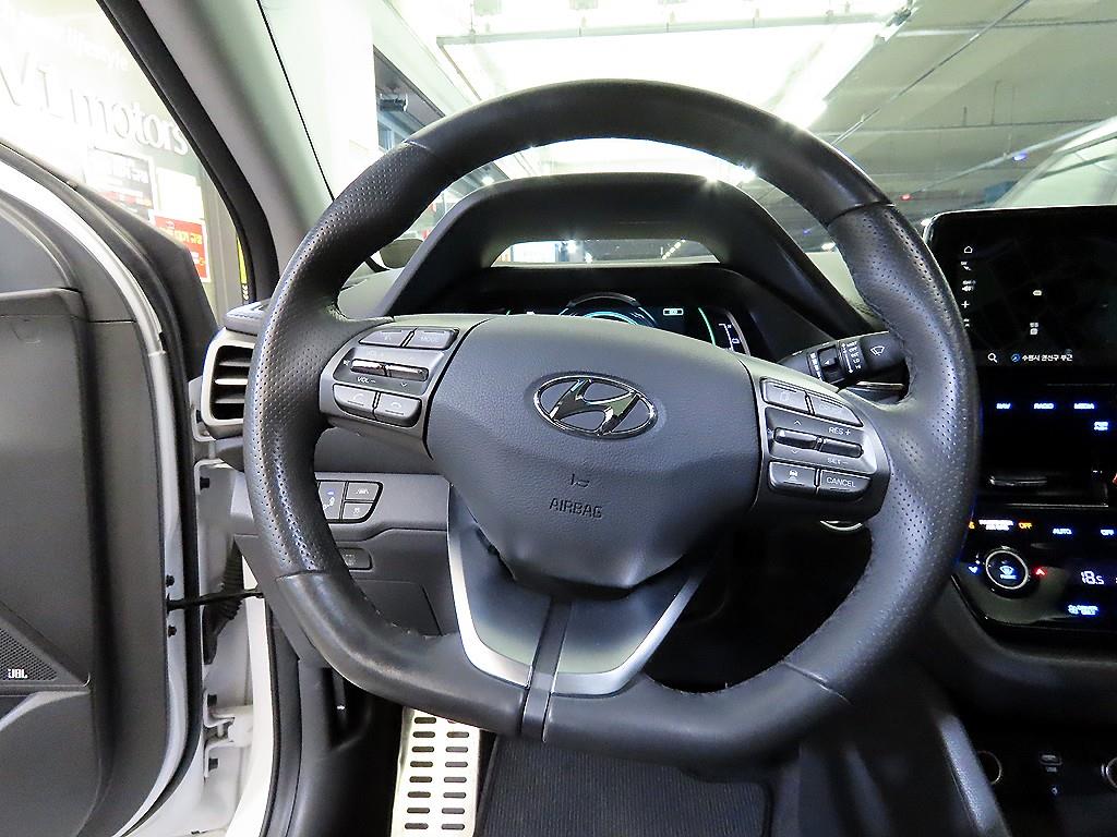 HYUNDAI Ioniq - Vista 8