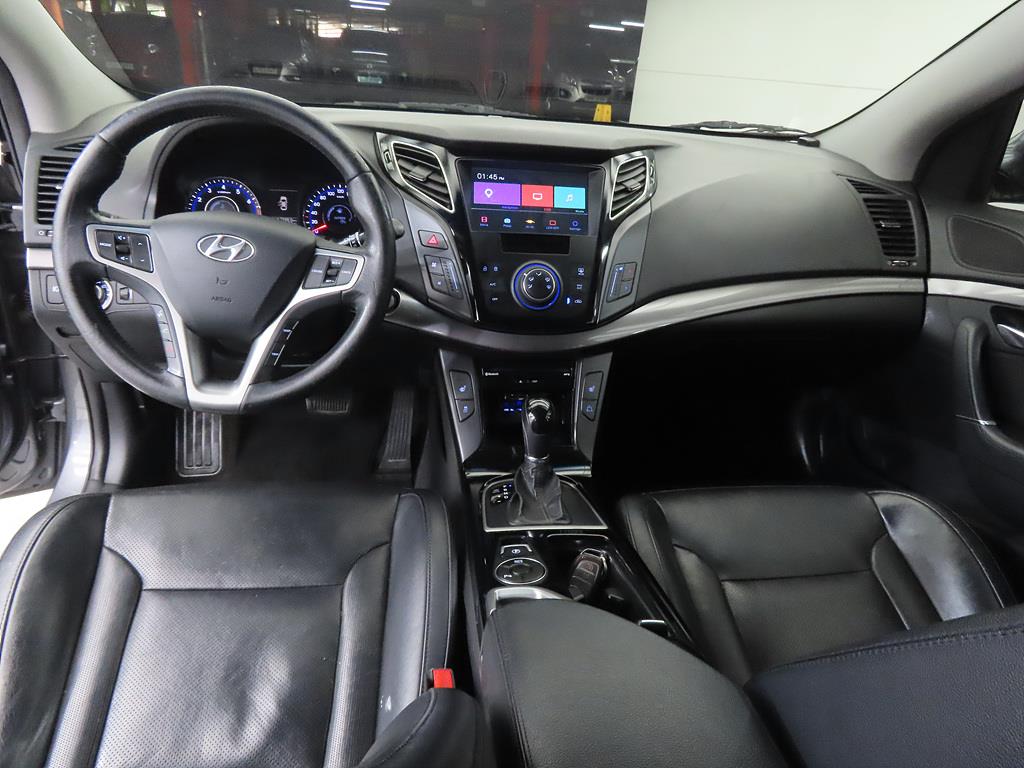 HYUNDAI i40 - Vista 7