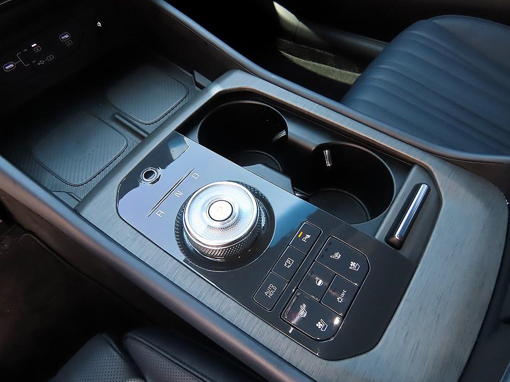 KIA K8 - Vista 10