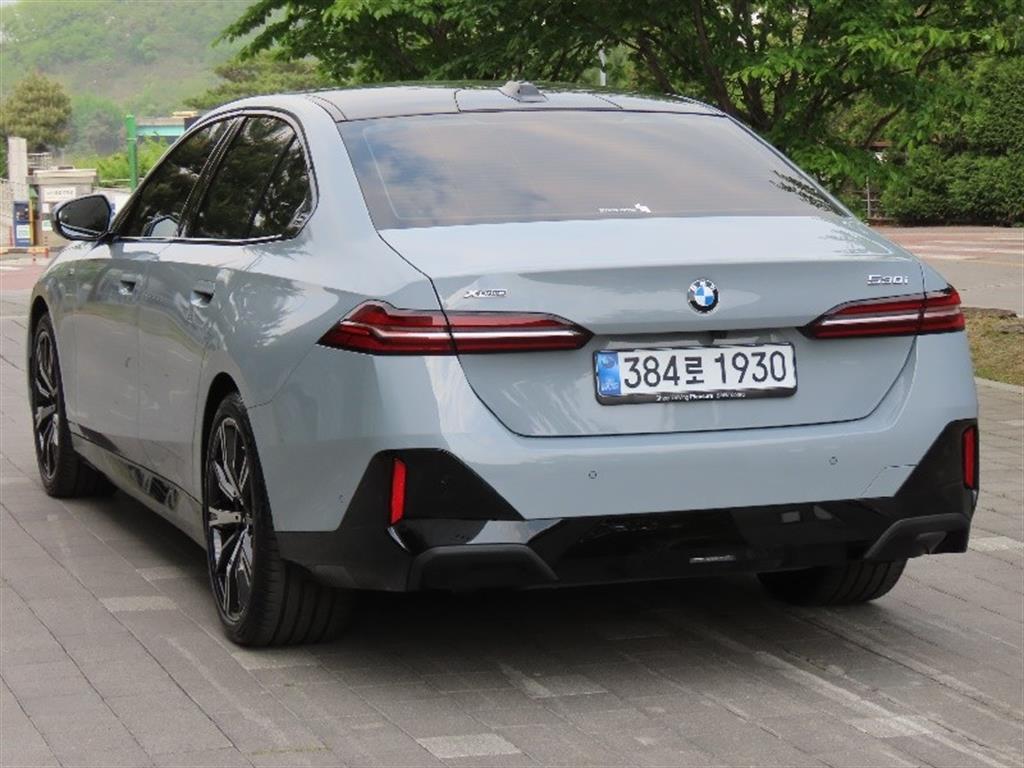 BMW 5 Series - Vista 7