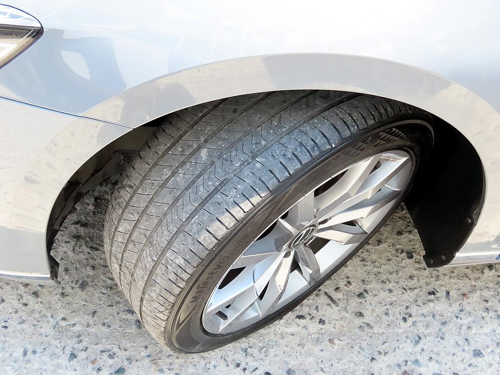 Volkswagen Passat 2022 Gris - Importación desde Corea - HF Imports Iquique - Foto 20