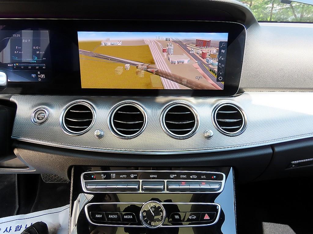 Mercedes Benz E class 2017 Negro - Importación desde Corea - HF Imports Iquique - Foto 13