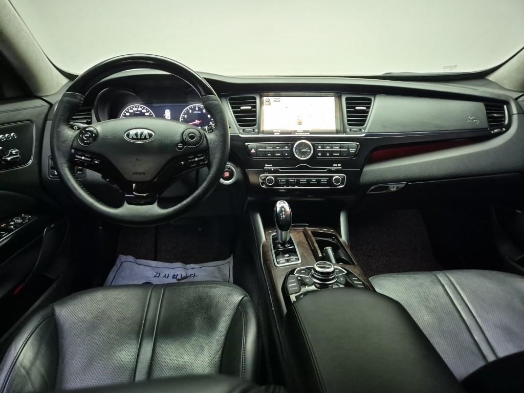 KIA K9 - Vista 8