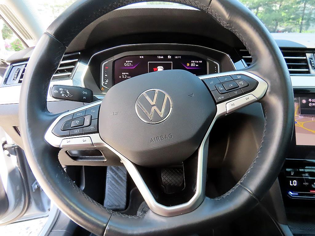 Volkswagen Passat - Vista 8