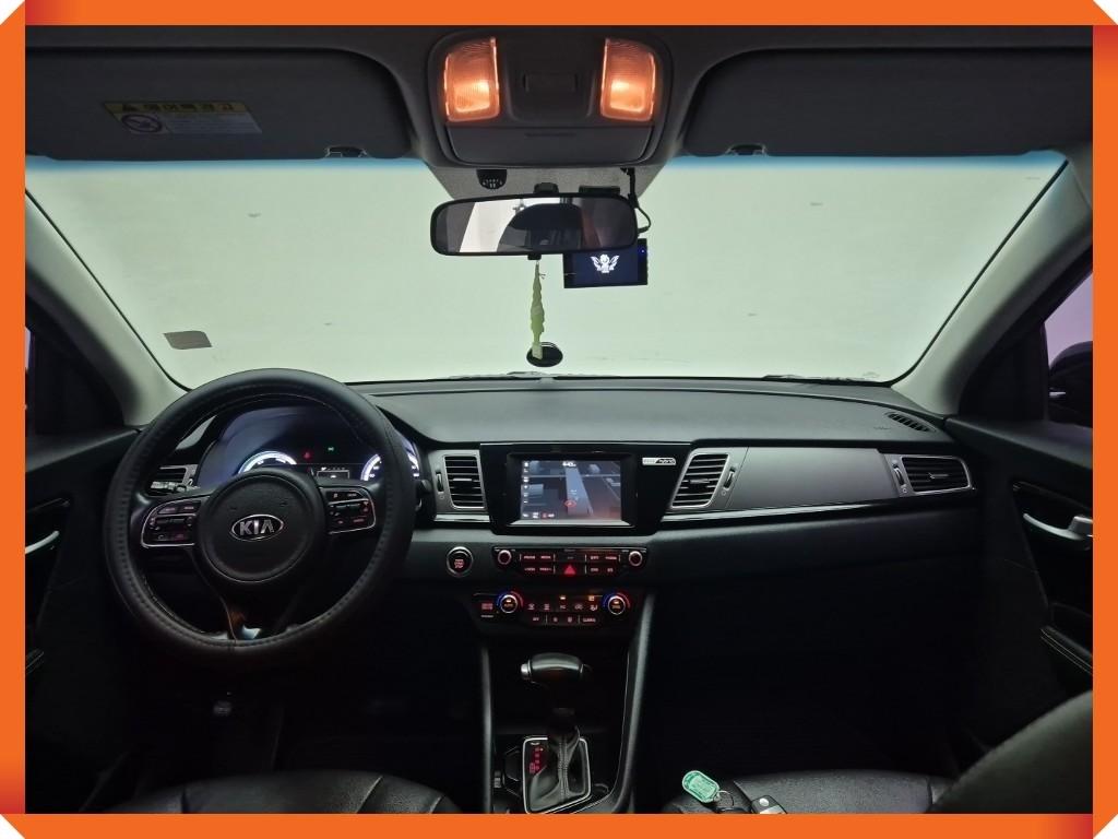 KIA Niro - Vista 8