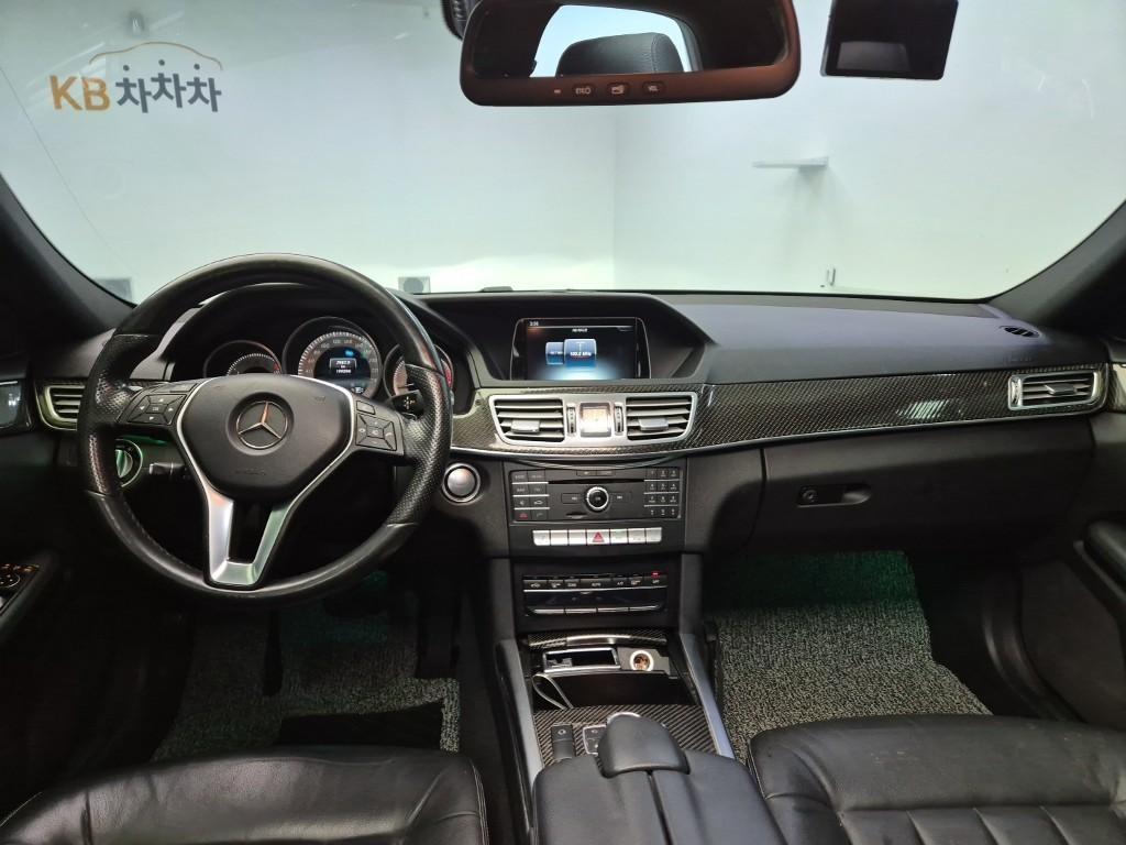 Mercedes Benz E class - Vista 7