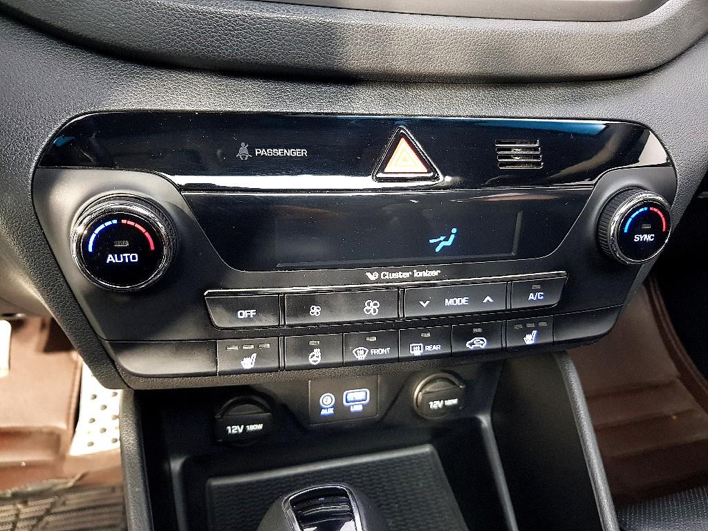 HYUNDAI Tucson - Vista 12