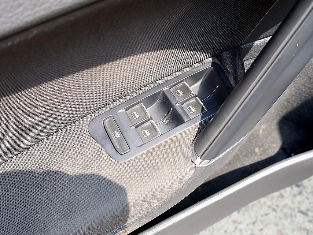 Volkswagen Golf 2013 Gris - Importación desde Corea - HF Imports Iquique - Foto 11