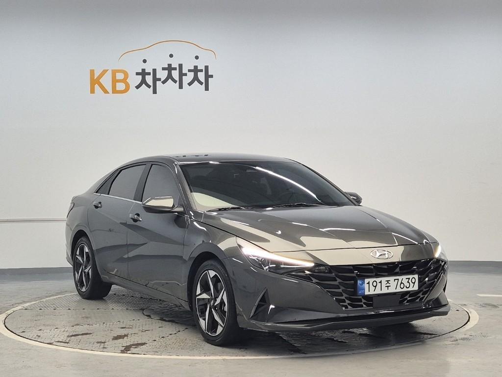 HYUNDAI Avante - Vista 4