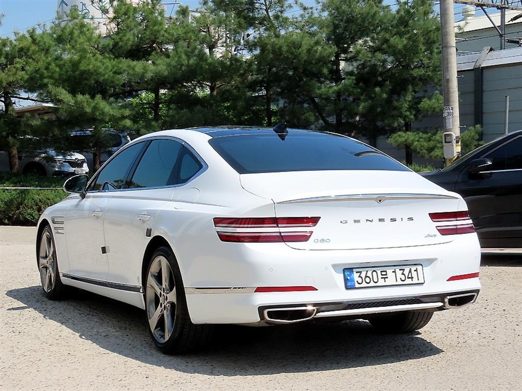 Genesis G80 - Vista 3