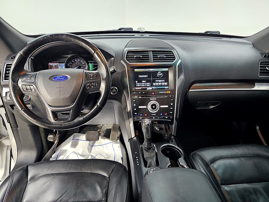 Ford Explorer - Vista 5