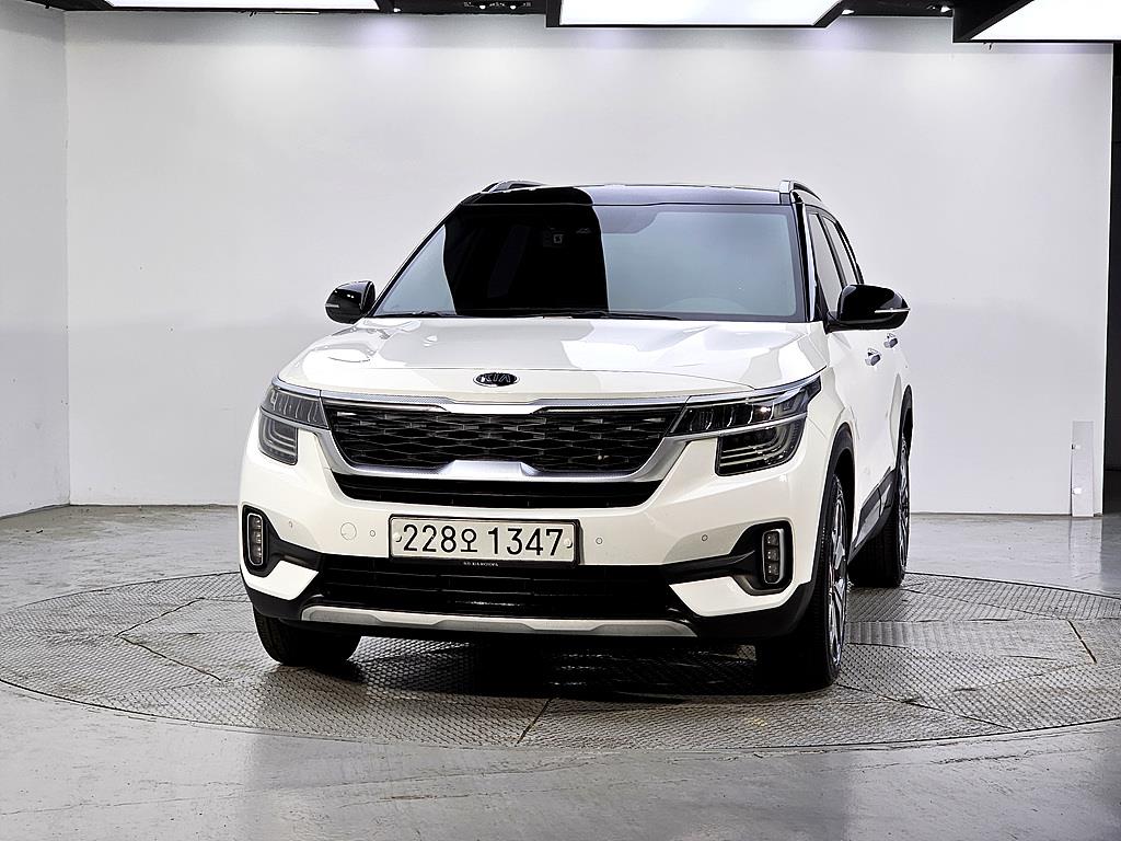 KIA Seltos - Vista 2