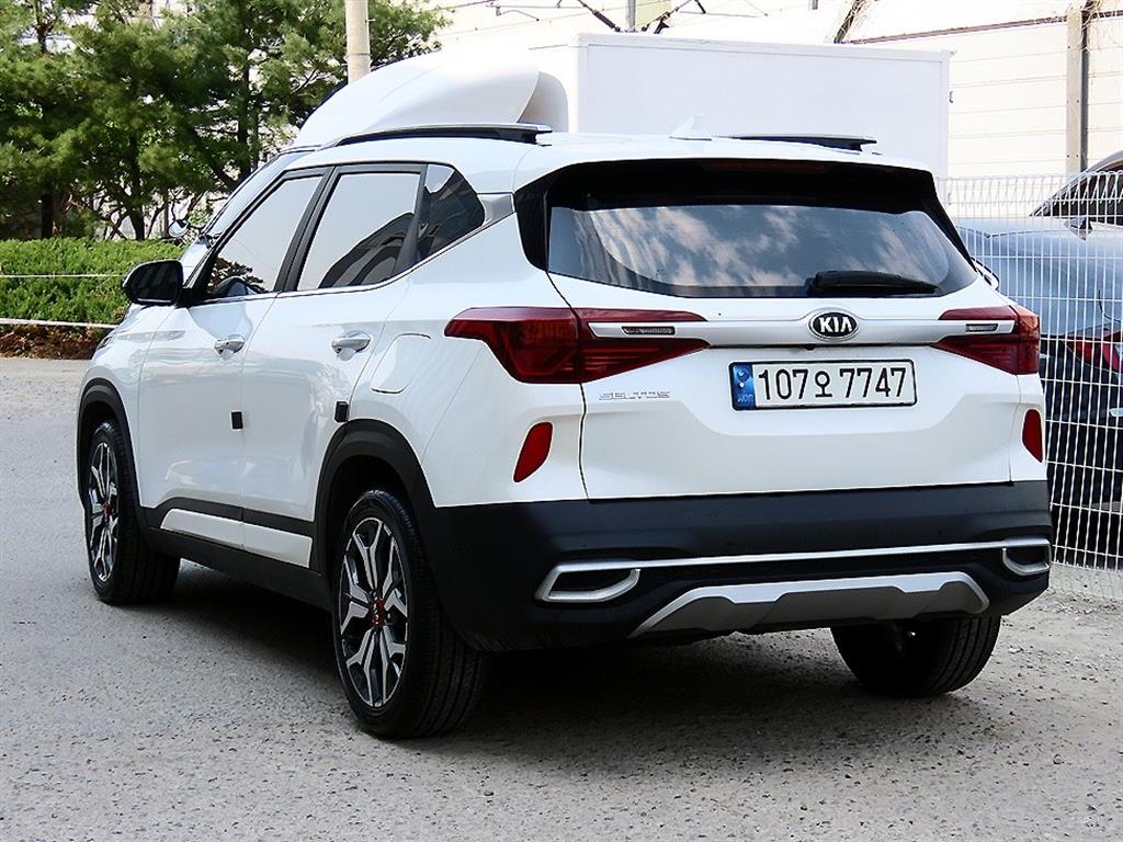 KIA Seltos - Vista 3
