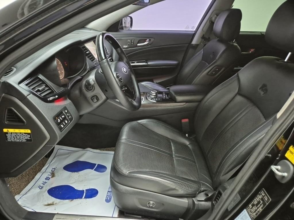 KIA K9 - Vista 12