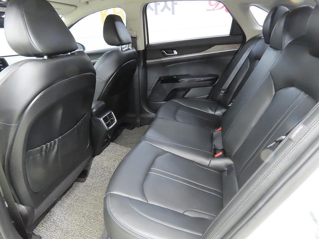 KIA K5 - Vista 7