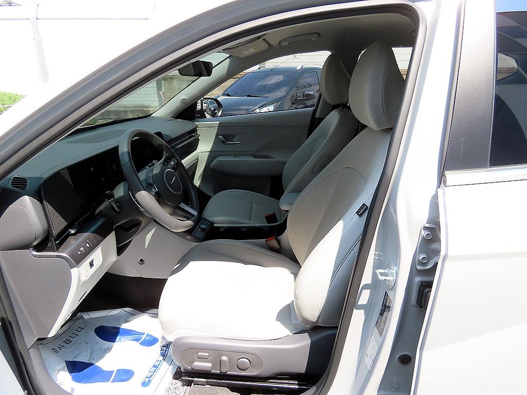 HYUNDAI Kona - Vista 5