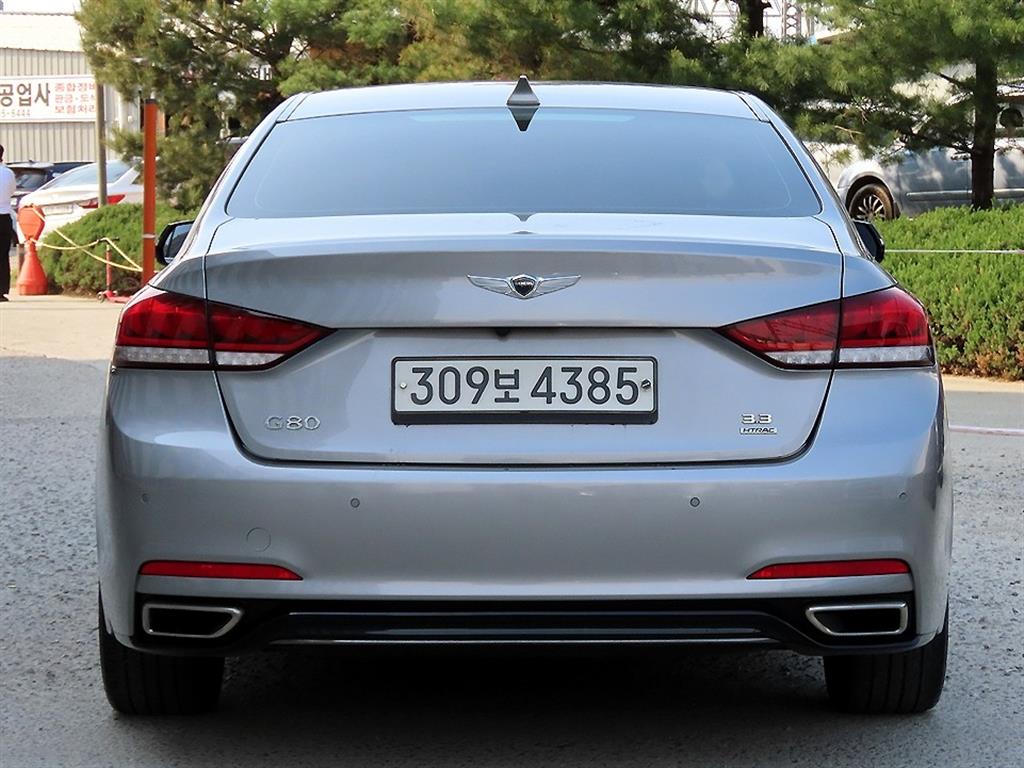 Genesis G80 - Vista 4