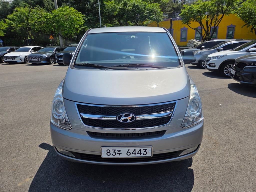 HYUNDAI Starex 2014 Gris - Importación desde Corea - HF Imports Iquique - Foto 1