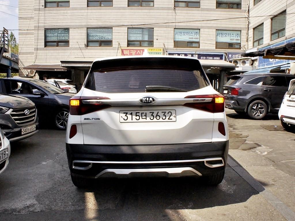 KIA Seltos - Vista 5