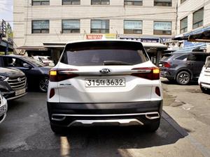 KIA Seltos - Vista 6