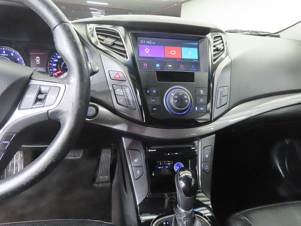 HYUNDAI i40 - Vista 10