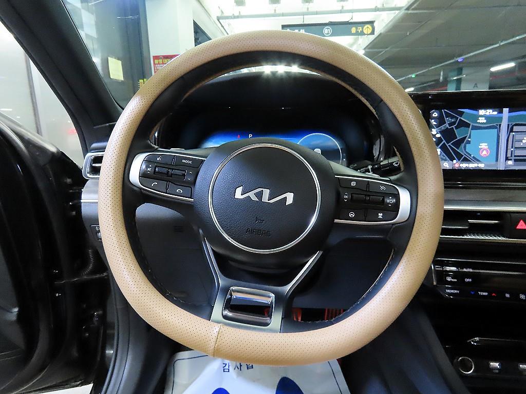 KIA K5 - Vista 8