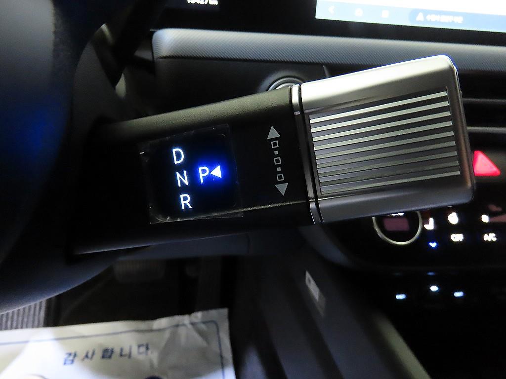 HYUNDAI Sonata - Vista 12