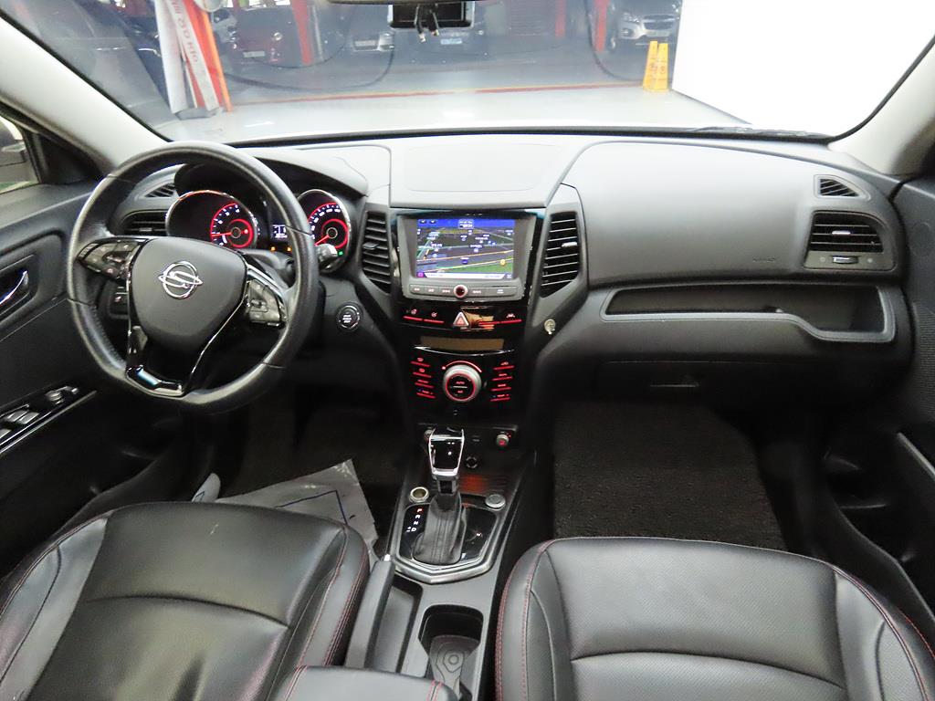 Ssangyong Tivoli - Vista 5