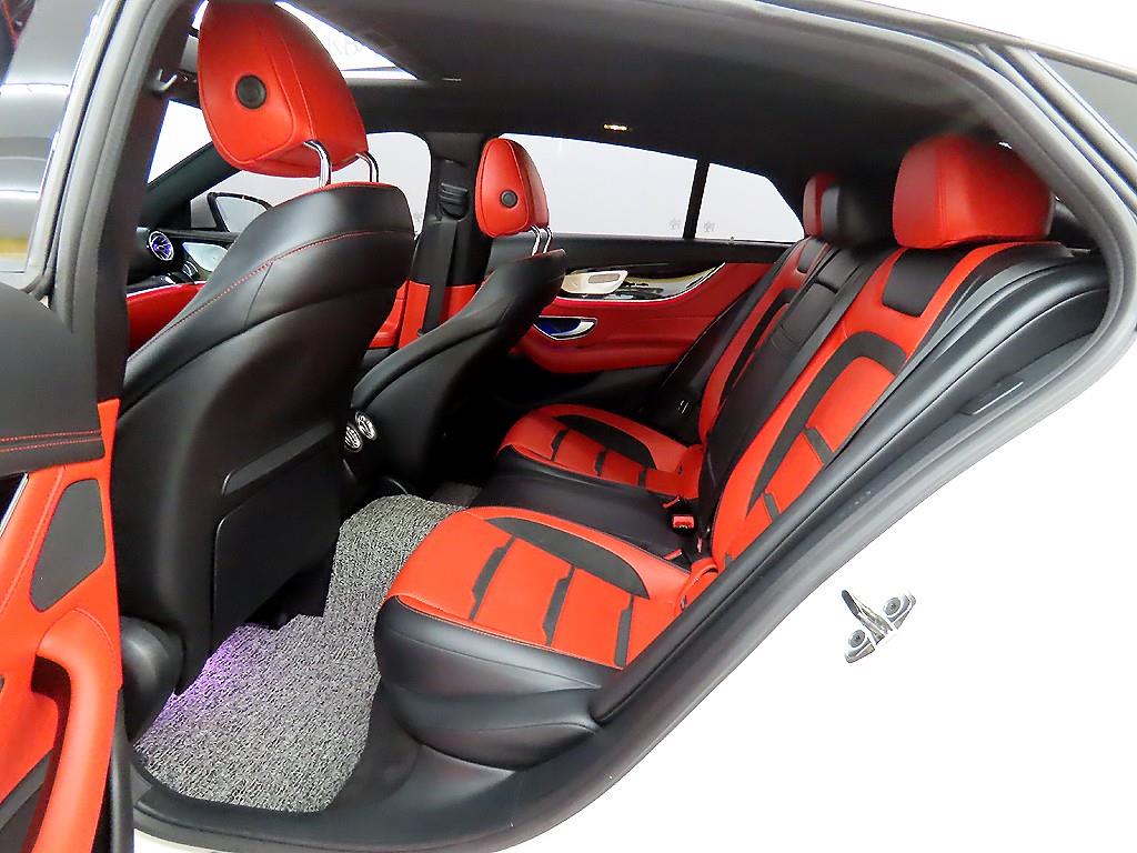 Mercedes Benz AMG GT - Vista 6
