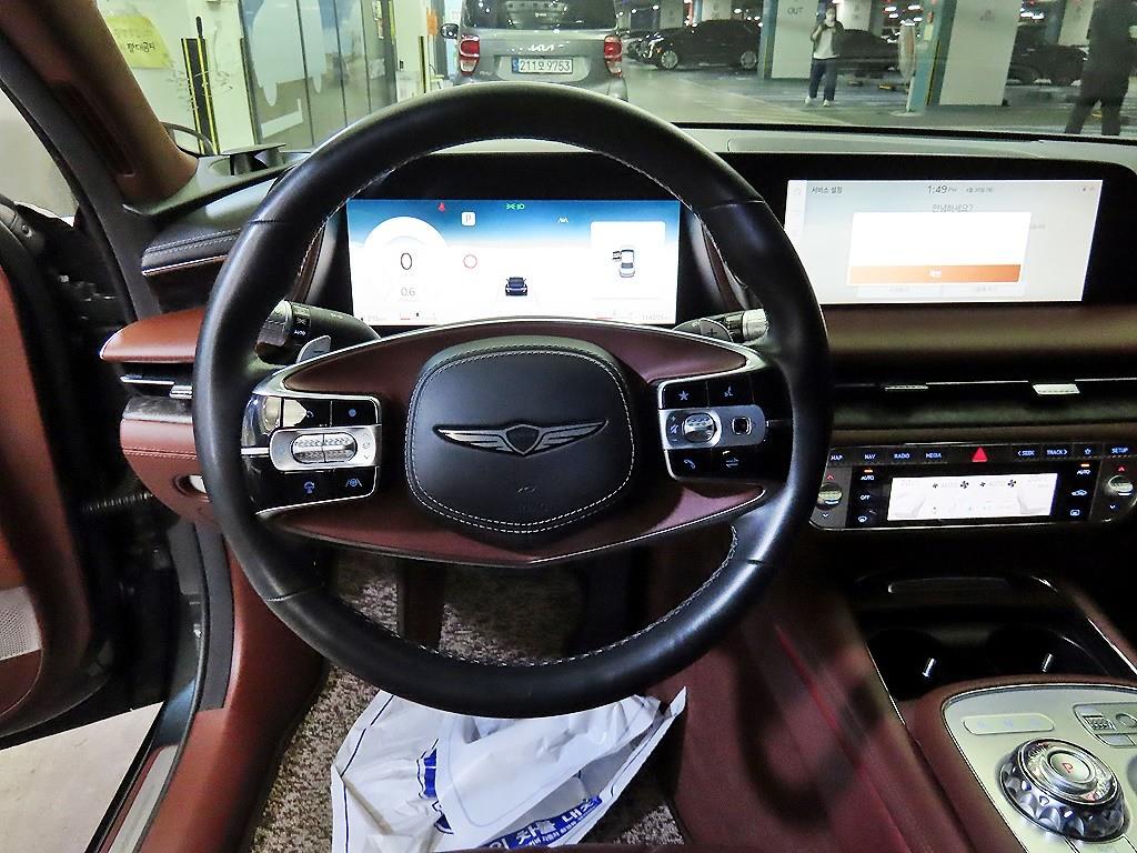 Genesis G90 - Vista 8