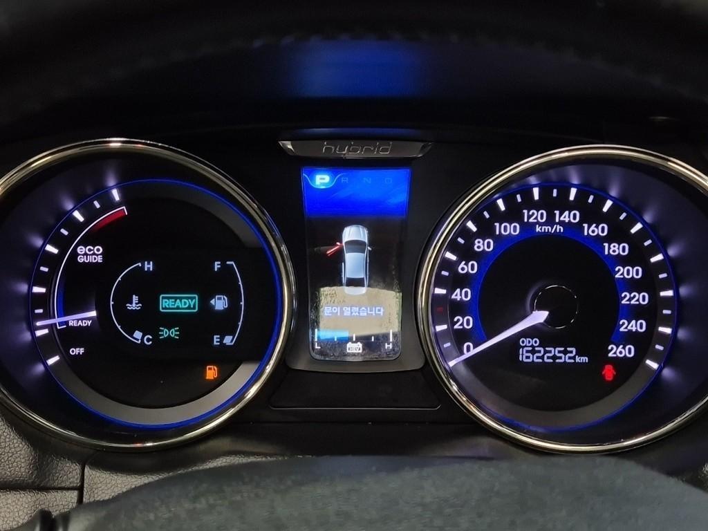 HYUNDAI Sonata - Vista 6